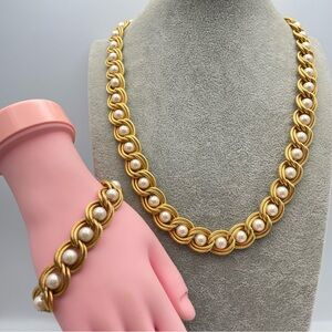Stunning Vintage 80s 90s Gold Woven Caged Pearl Necklace & Bracelet Set
